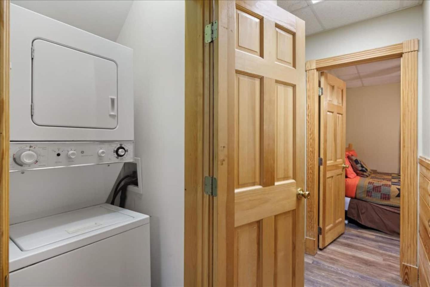 5Br Smoky Cabin Hot Tub, Games, 1 Mi To Parkway Pigeon Forge Exteriör bild