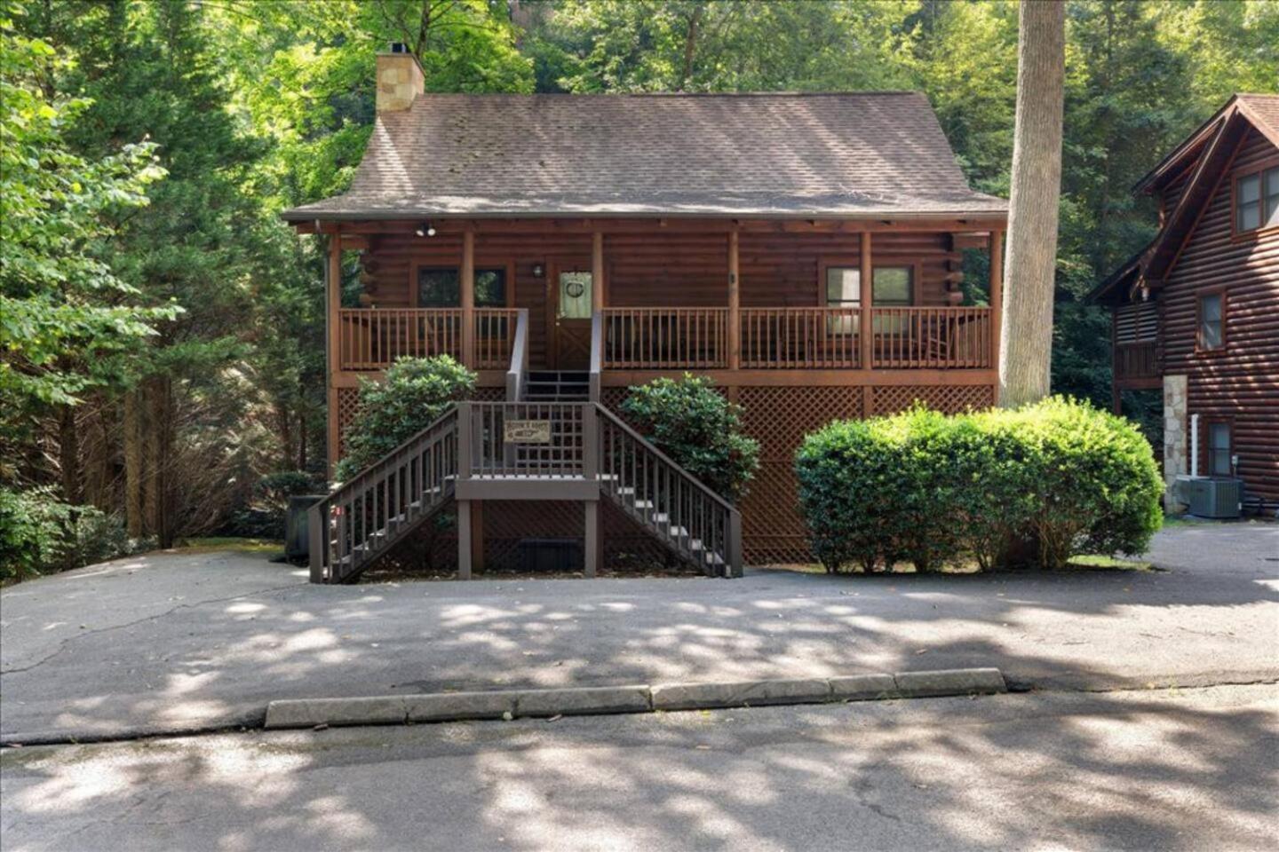 5Br Smoky Cabin Hot Tub, Games, 1 Mi To Parkway Pigeon Forge Exteriör bild