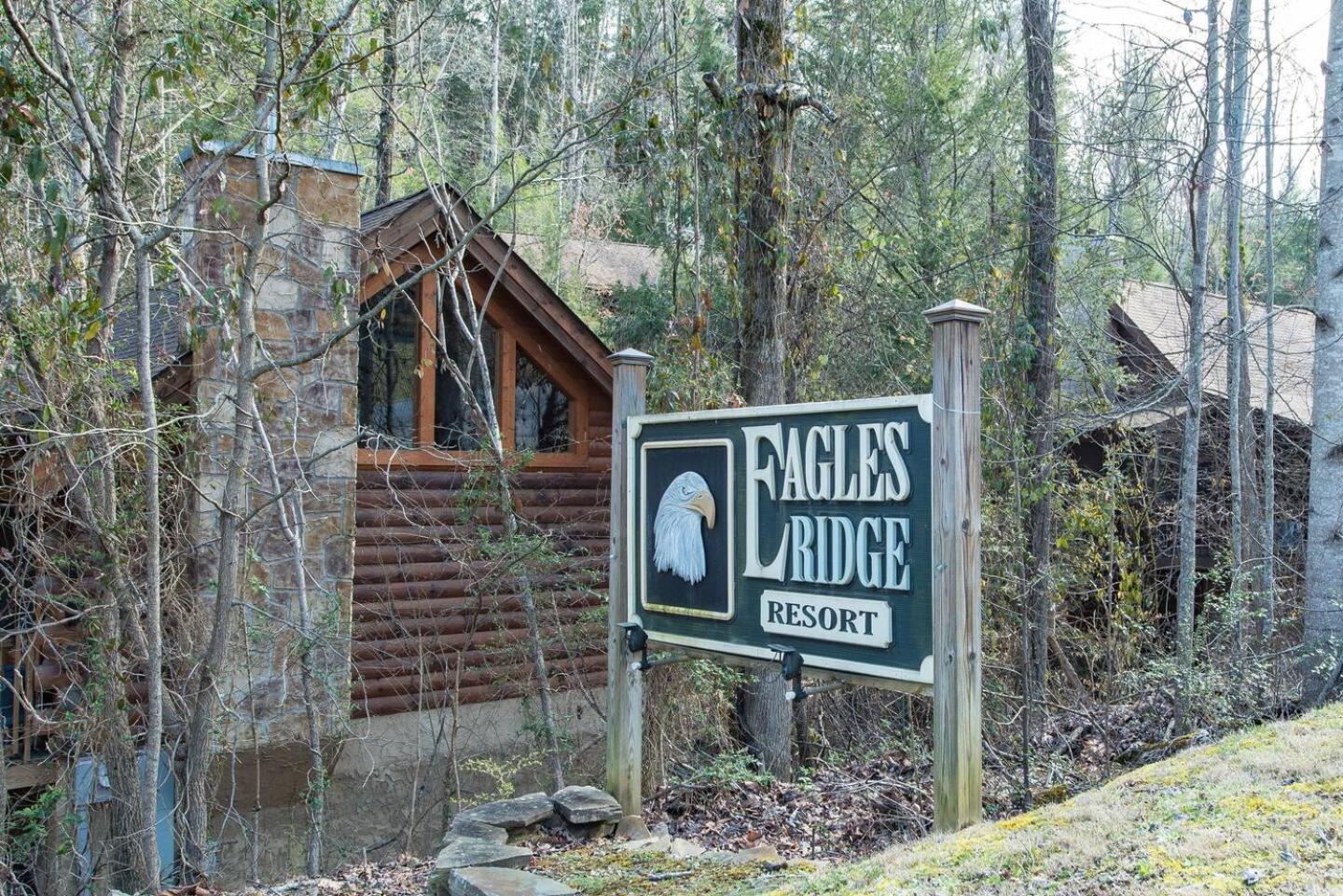 5Br Smoky Cabin Hot Tub, Games, 1 Mi To Parkway Pigeon Forge Exteriör bild